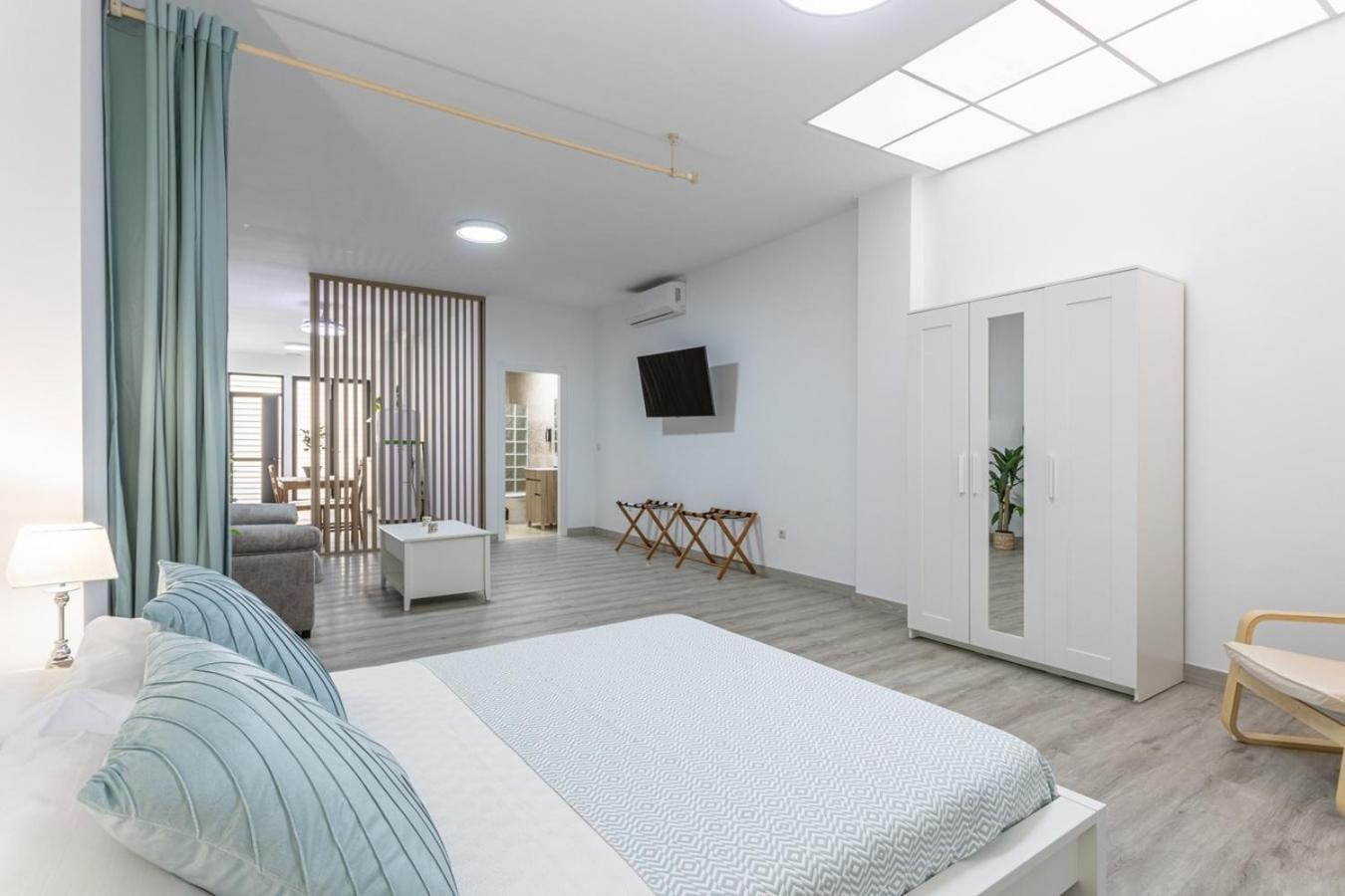 Apartament Feria De Abril De *